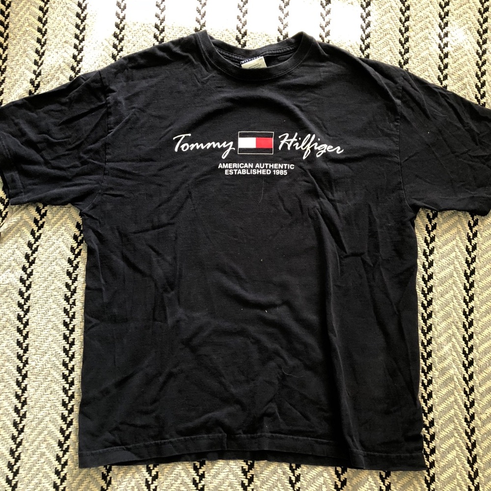 Vintage Tommy Hilfiger T-shirt